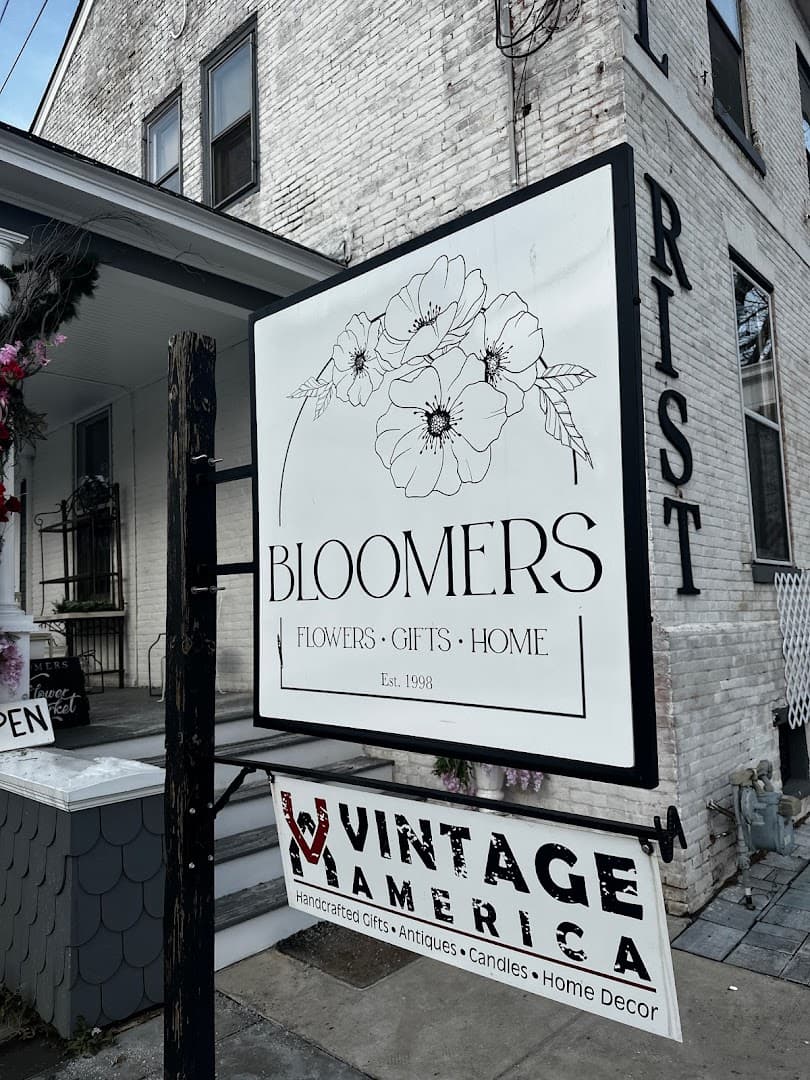 Bloomers & Things - Image 1