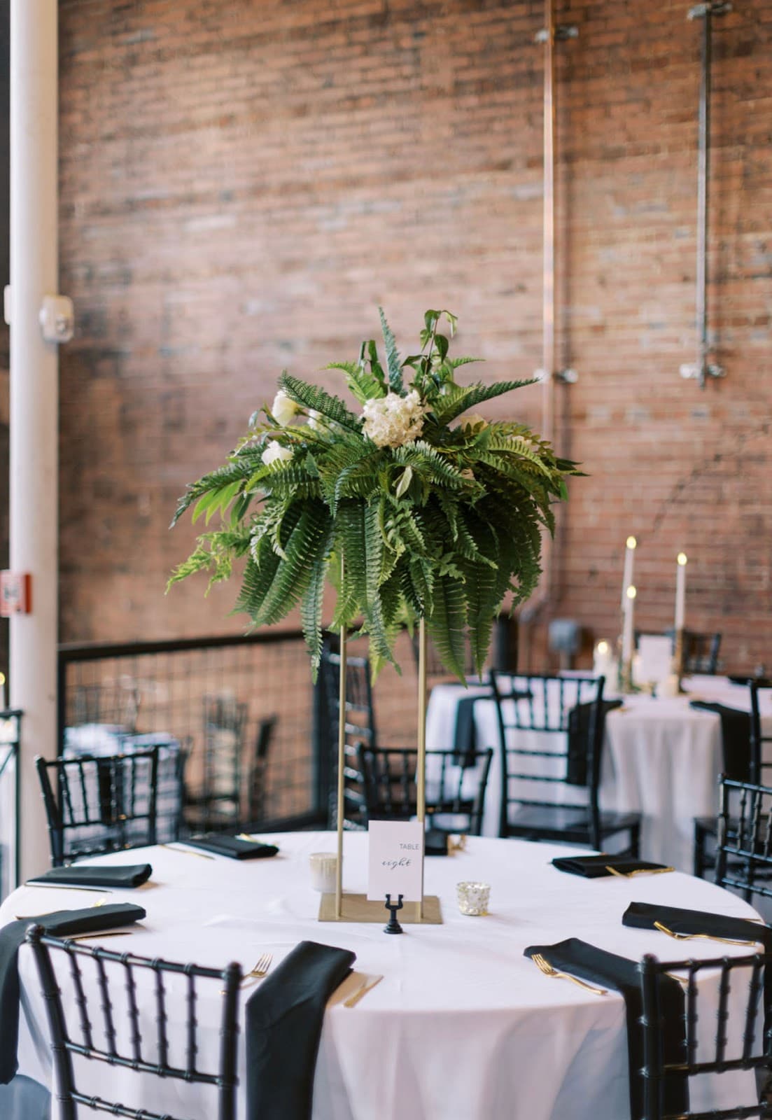 Stem Lounge - Image 1