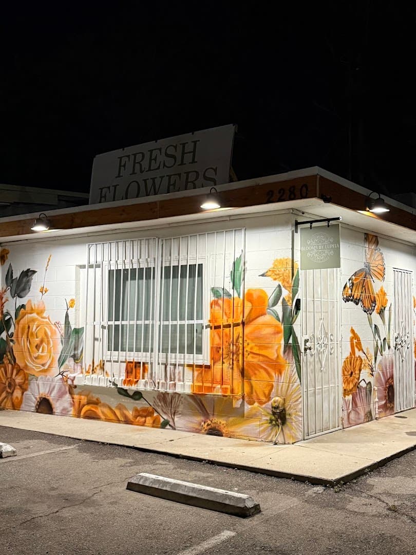 Blooms By Lupita - Image 1