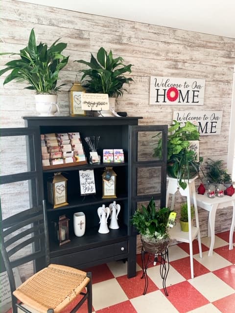 Auburn's Flowers From the Heart - Image 1