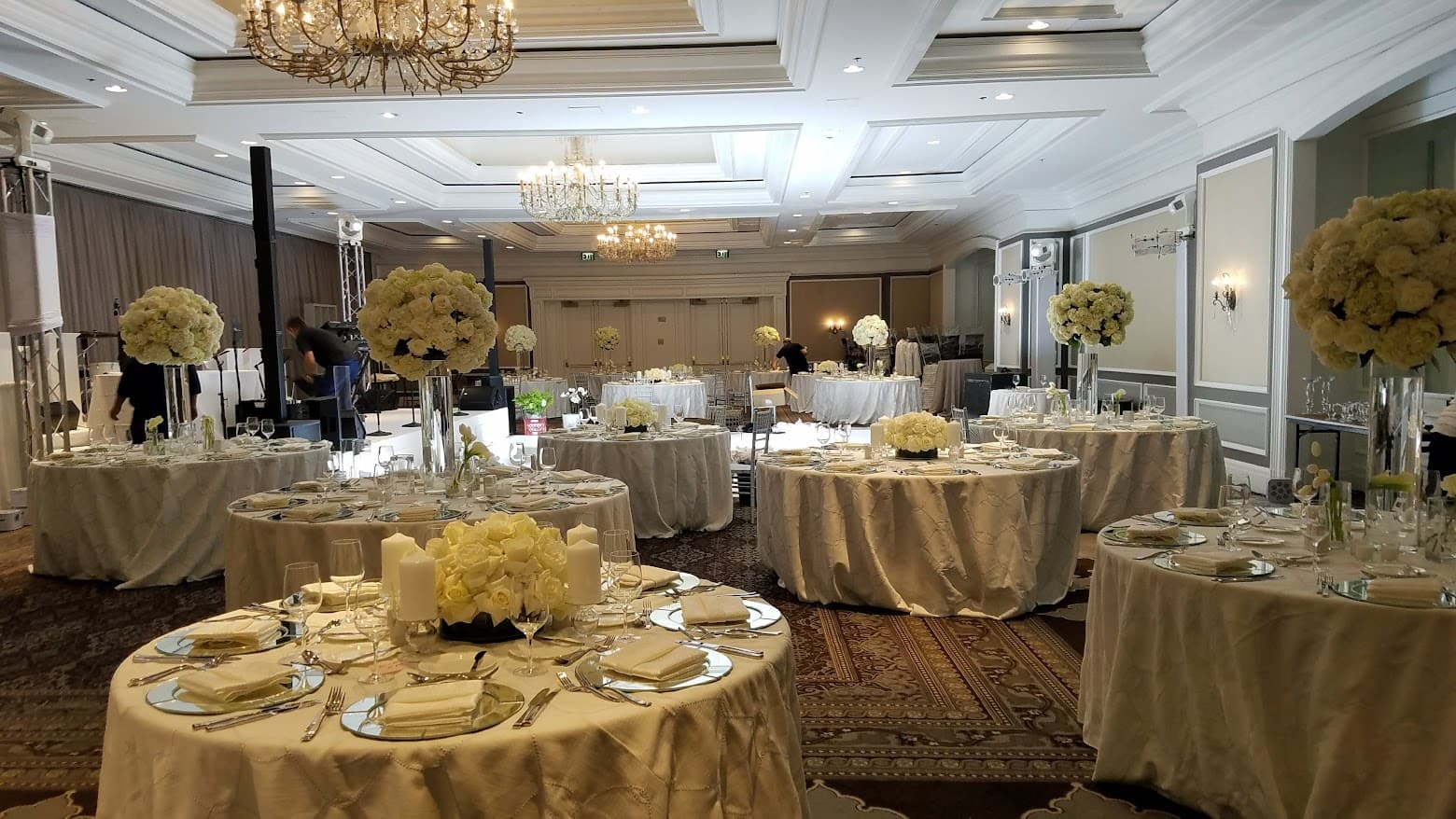 Yoli LaGuerre Fine Flowers - Image 1