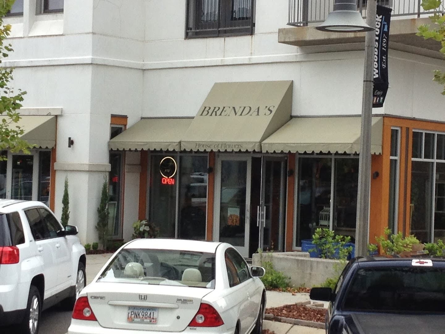 Brenda's House Of Flowers - Image 1