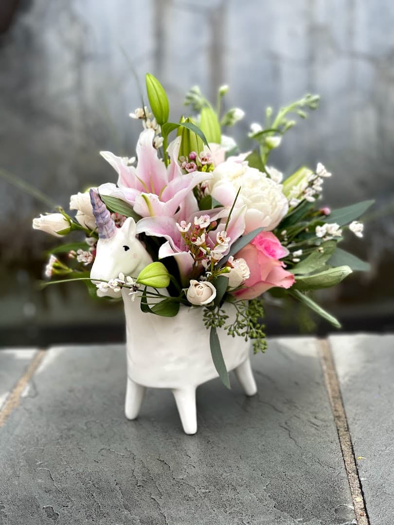 A Daisy A Day Florist & Flower Delivery - Image 1