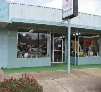 Taylorsville Florist and Gifts - Image 1