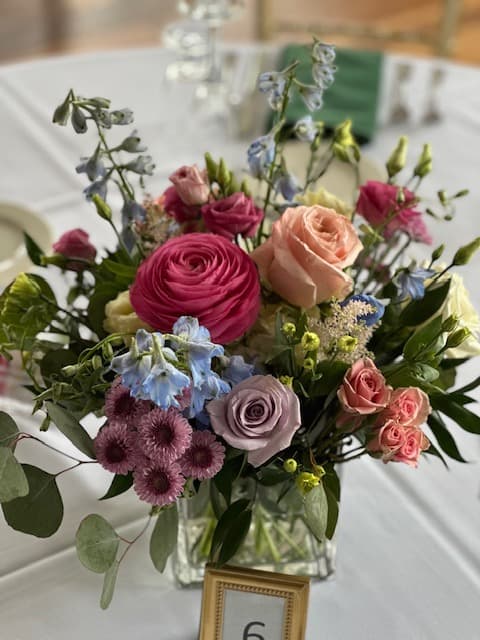 Vine & Ivy Flowers - Image 1