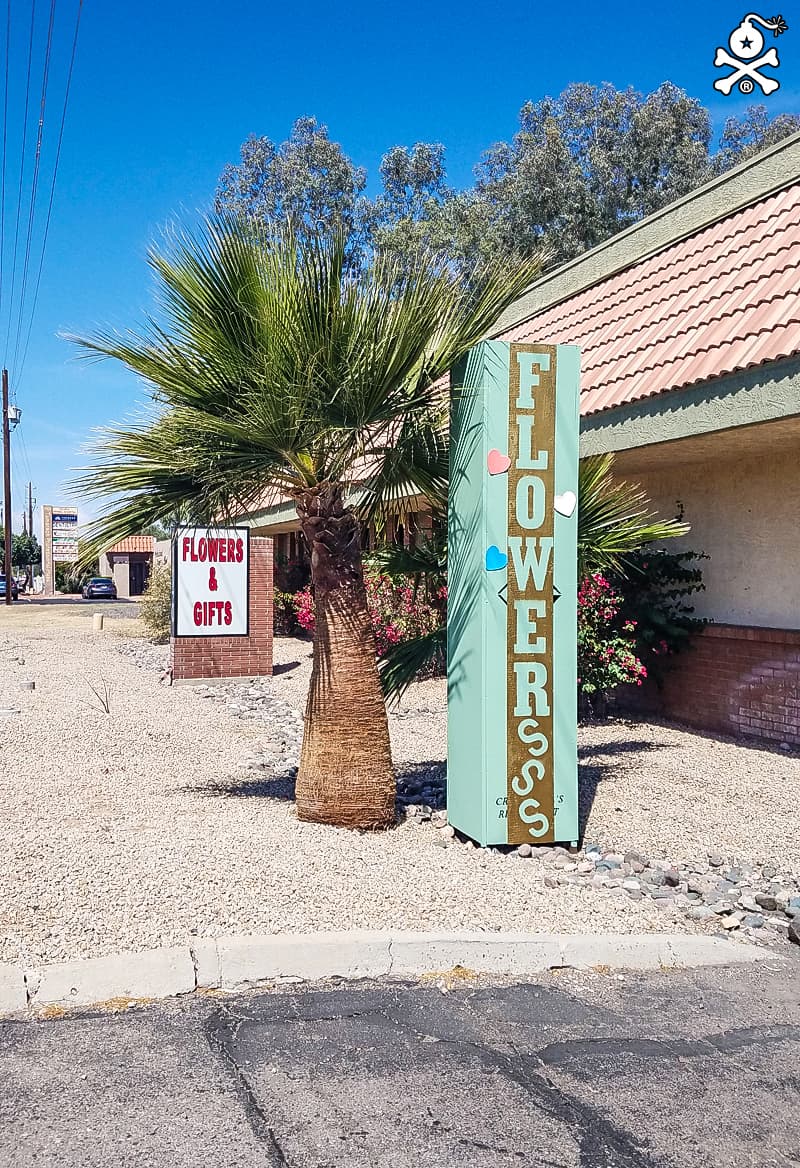 EXCLUSIVE FLOWERS AND GIFTS LLC - Image 1