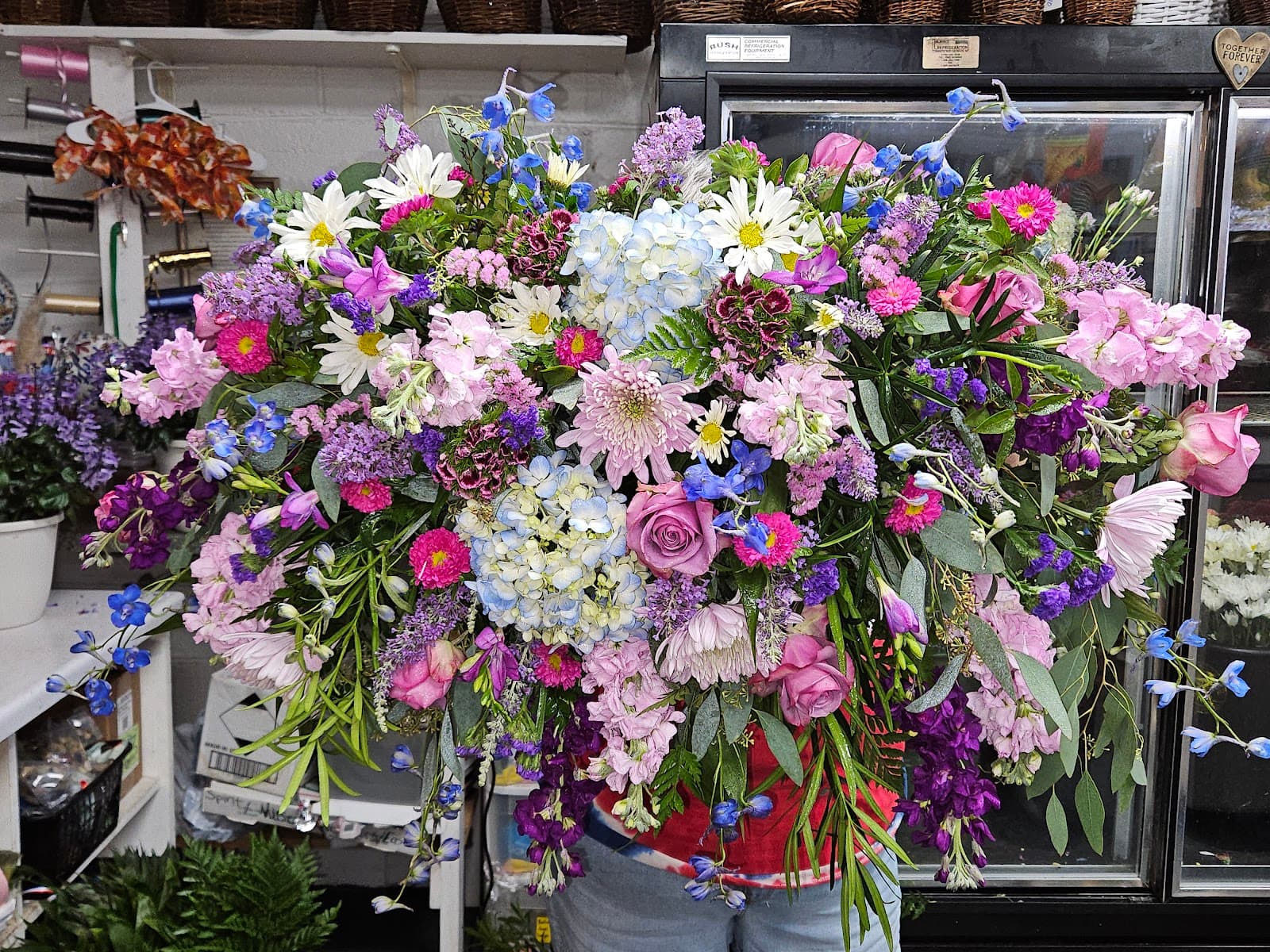 Cahoon's Florist and Gifts - Image 1