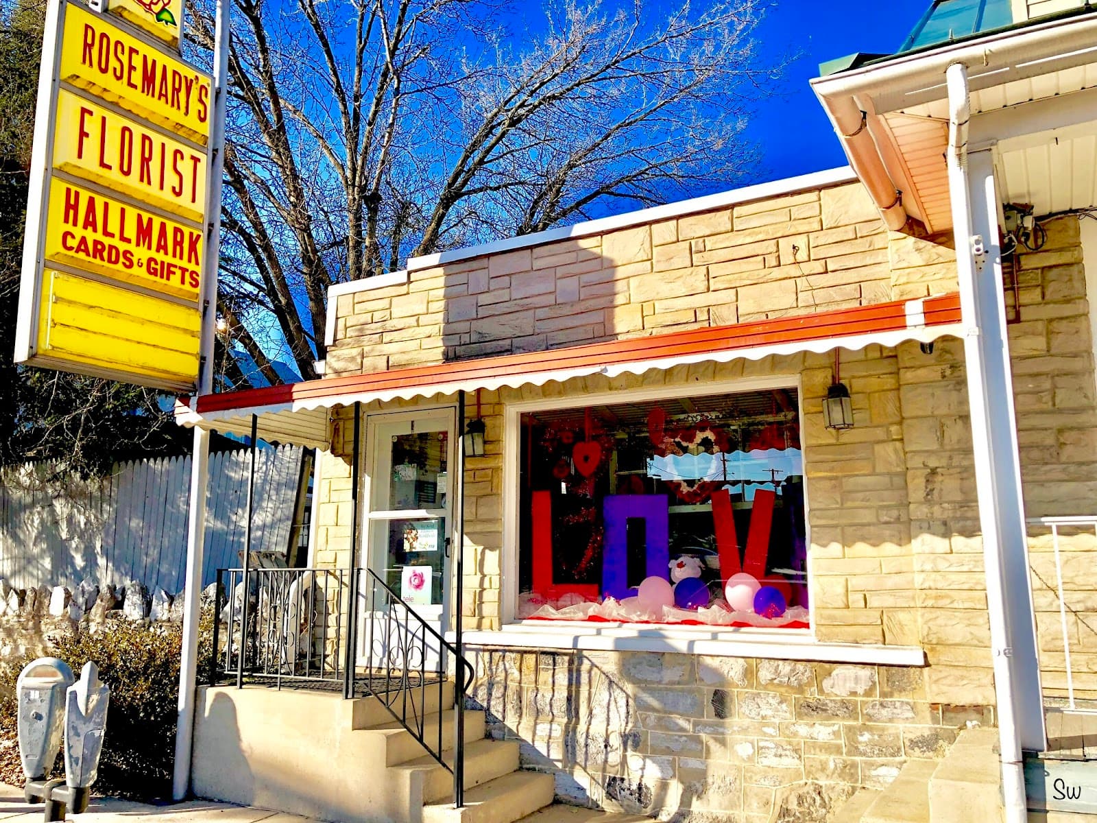 Rosemary's Florist & Greenhouses - Image 1