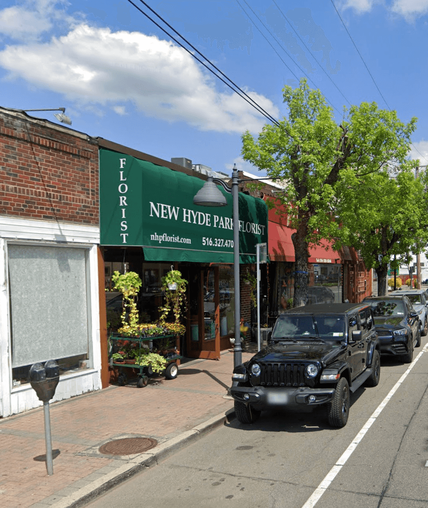 New Hyde Park Florist - Image 1