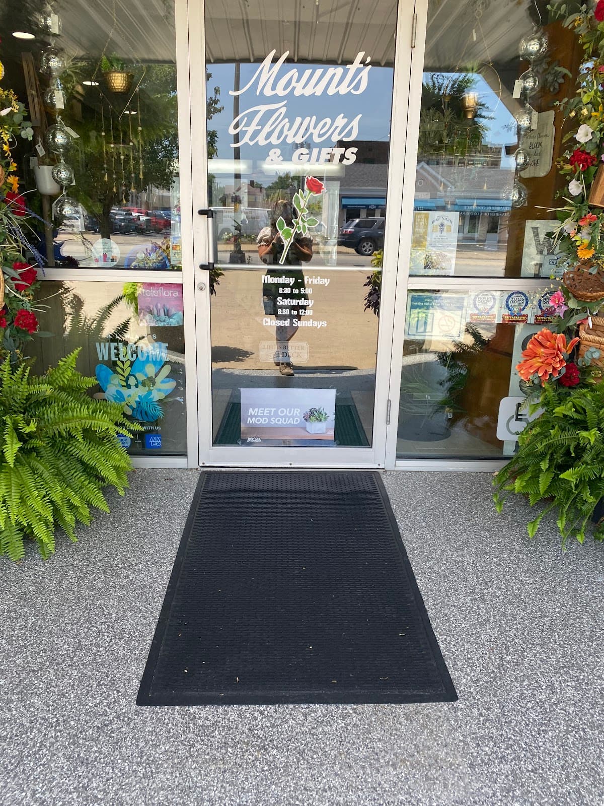 Mount's Flowers - Image 1