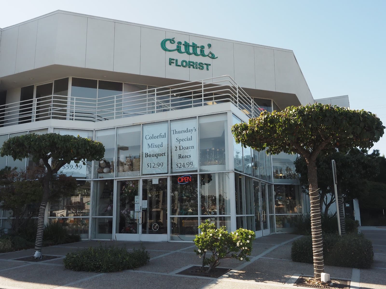 Citti's Florist - Image 1