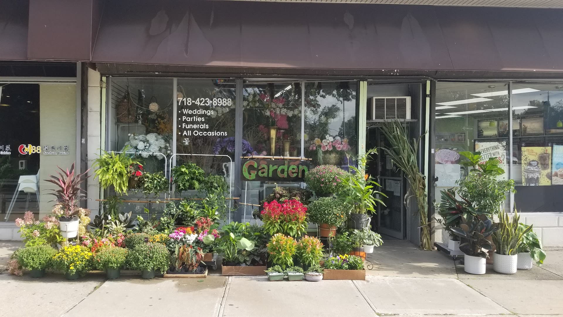 Deep Dale Florist - Image 1