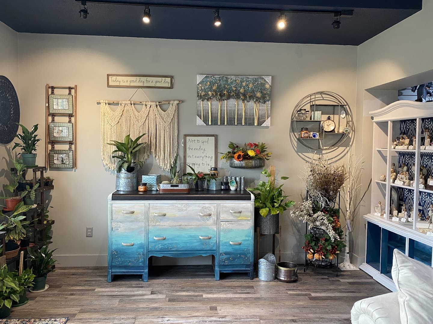 Bouquets and Brushstrokes - Image 1