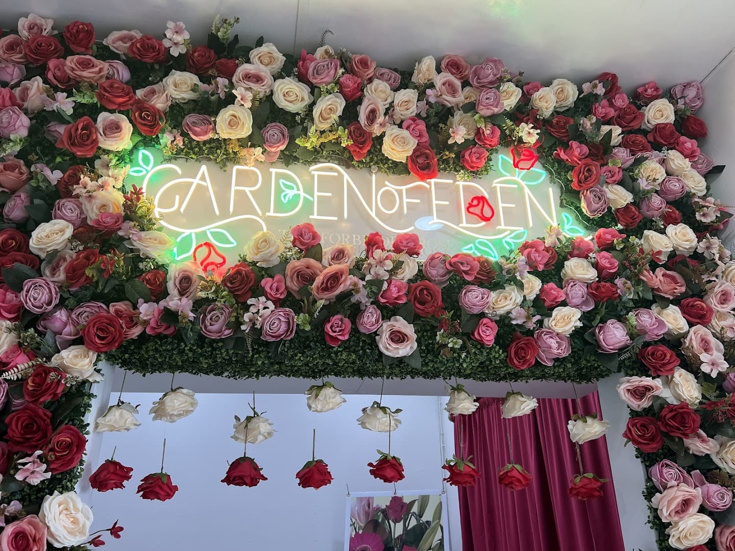 Florist GARDEN OF EDEN FLOWERS & RELIGIOUS - Image 1