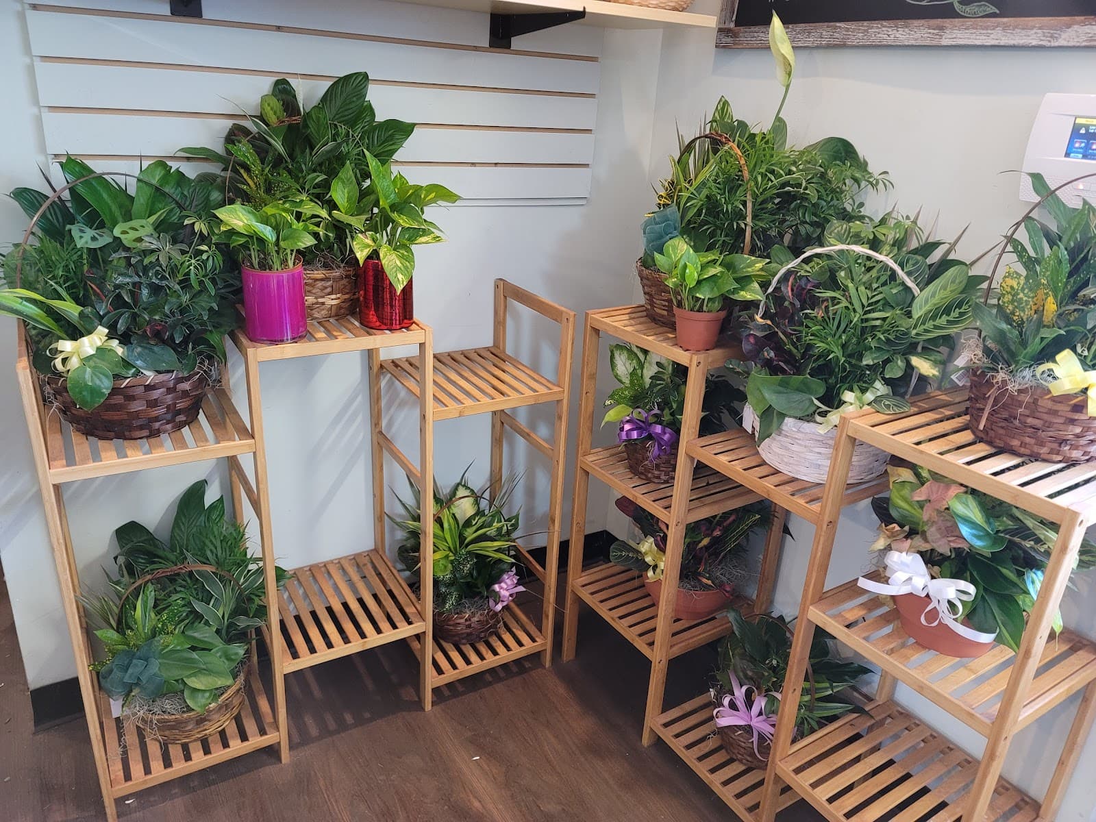 Byrum's Florist Inc - Image 1