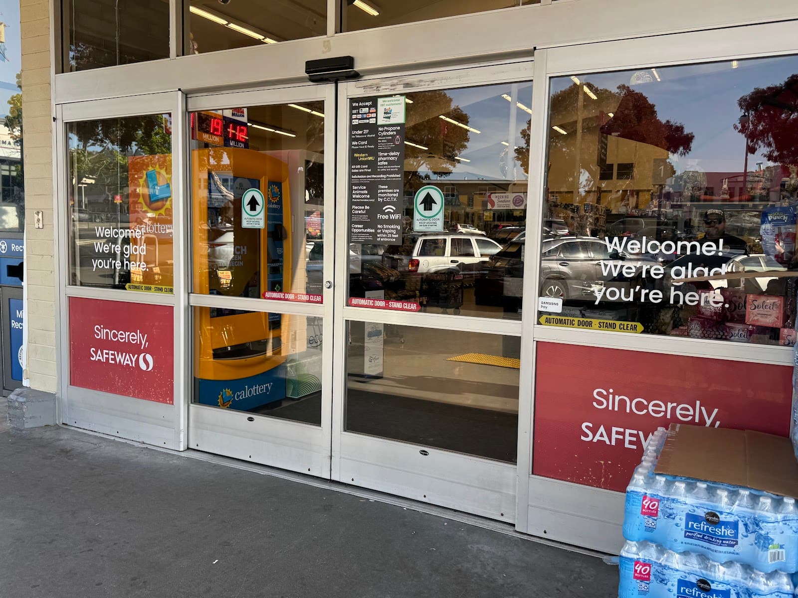 Safeway Floral - Image 1