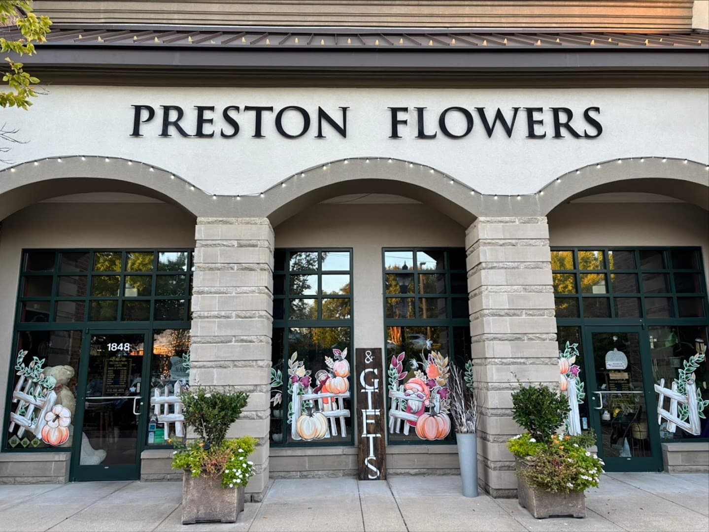 Preston Flowers - Image 1