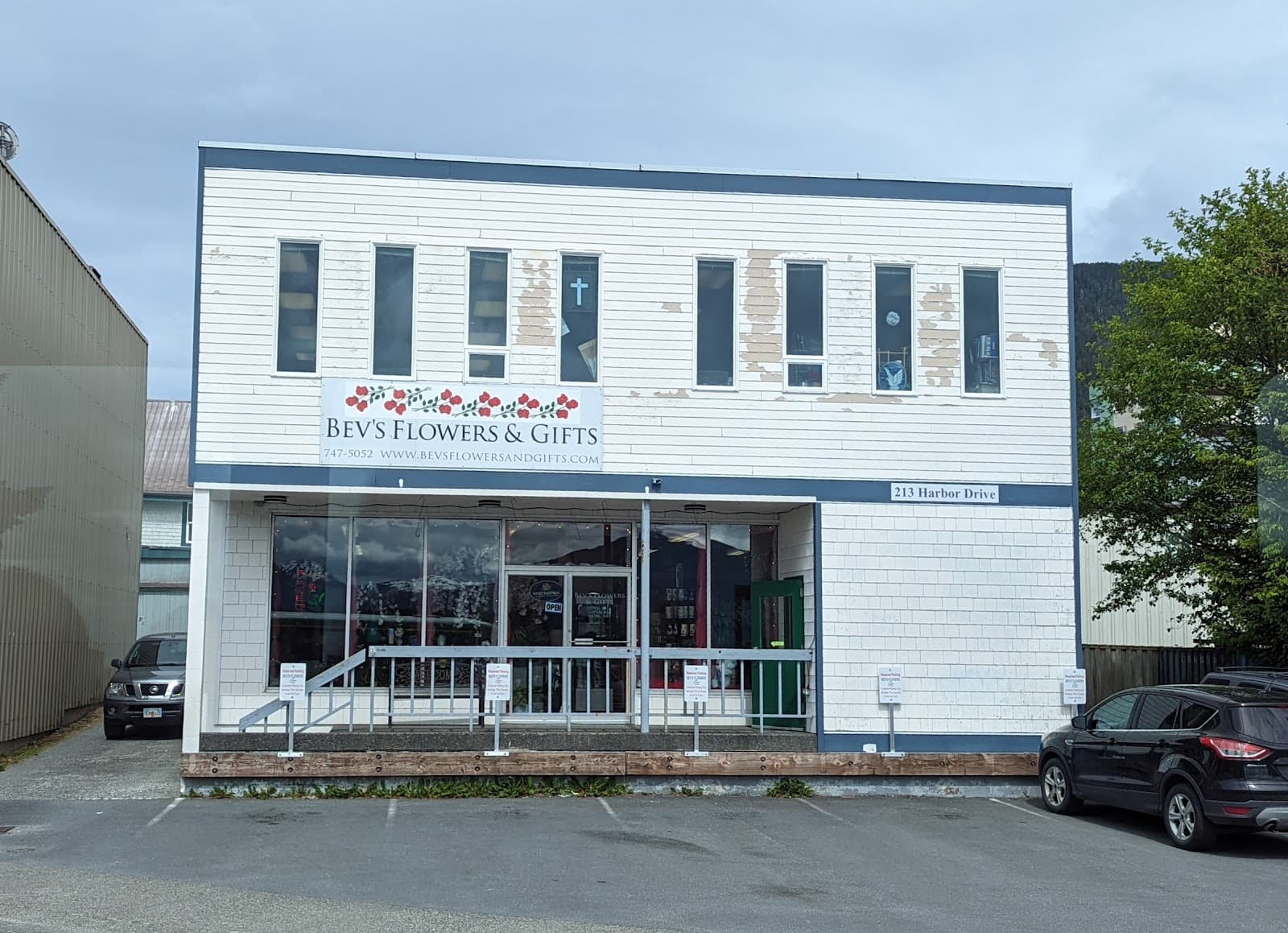 Bev's Flowers & Gifts - Image 1