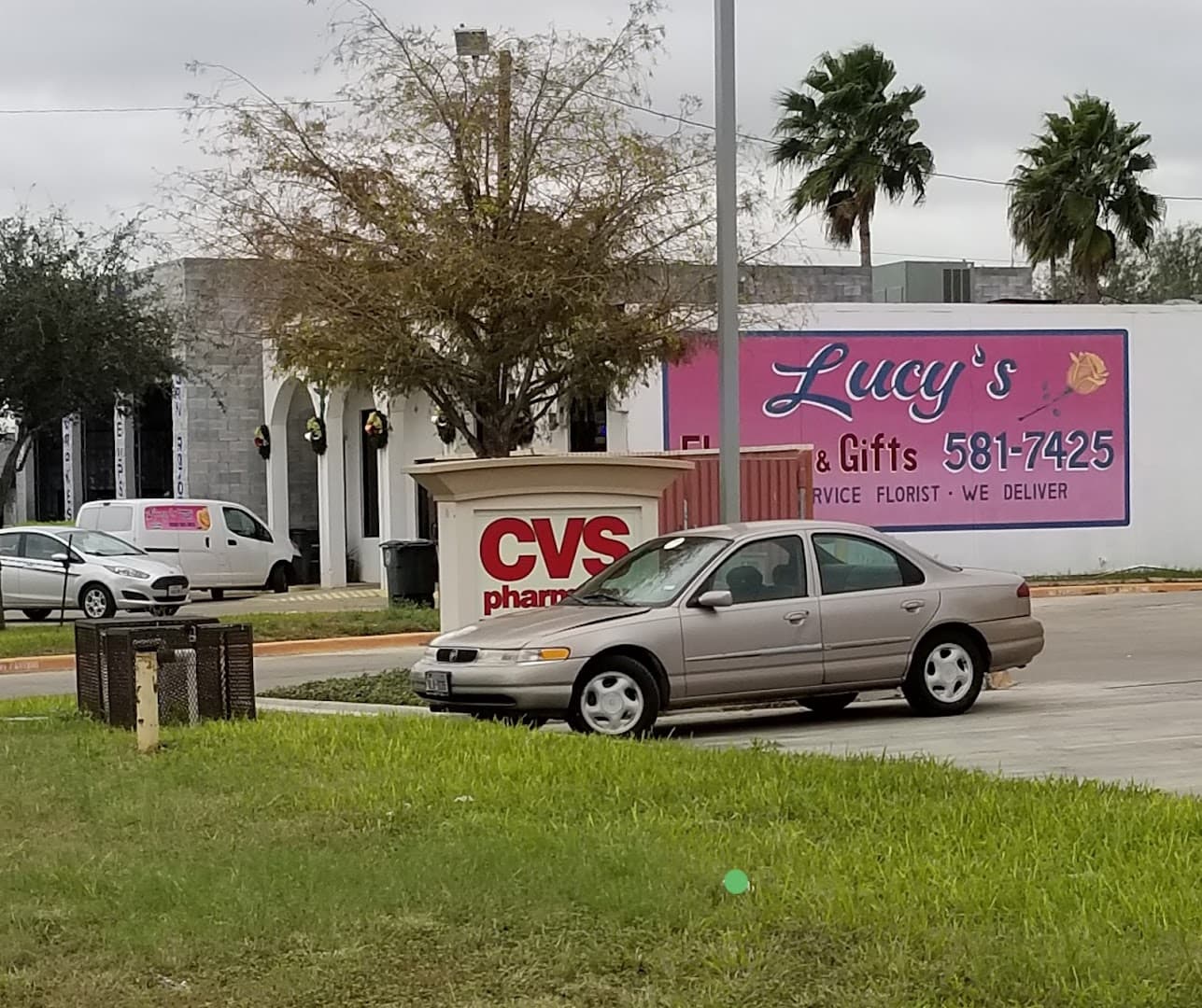 Lucy's Flowers & Gifts - Image 1