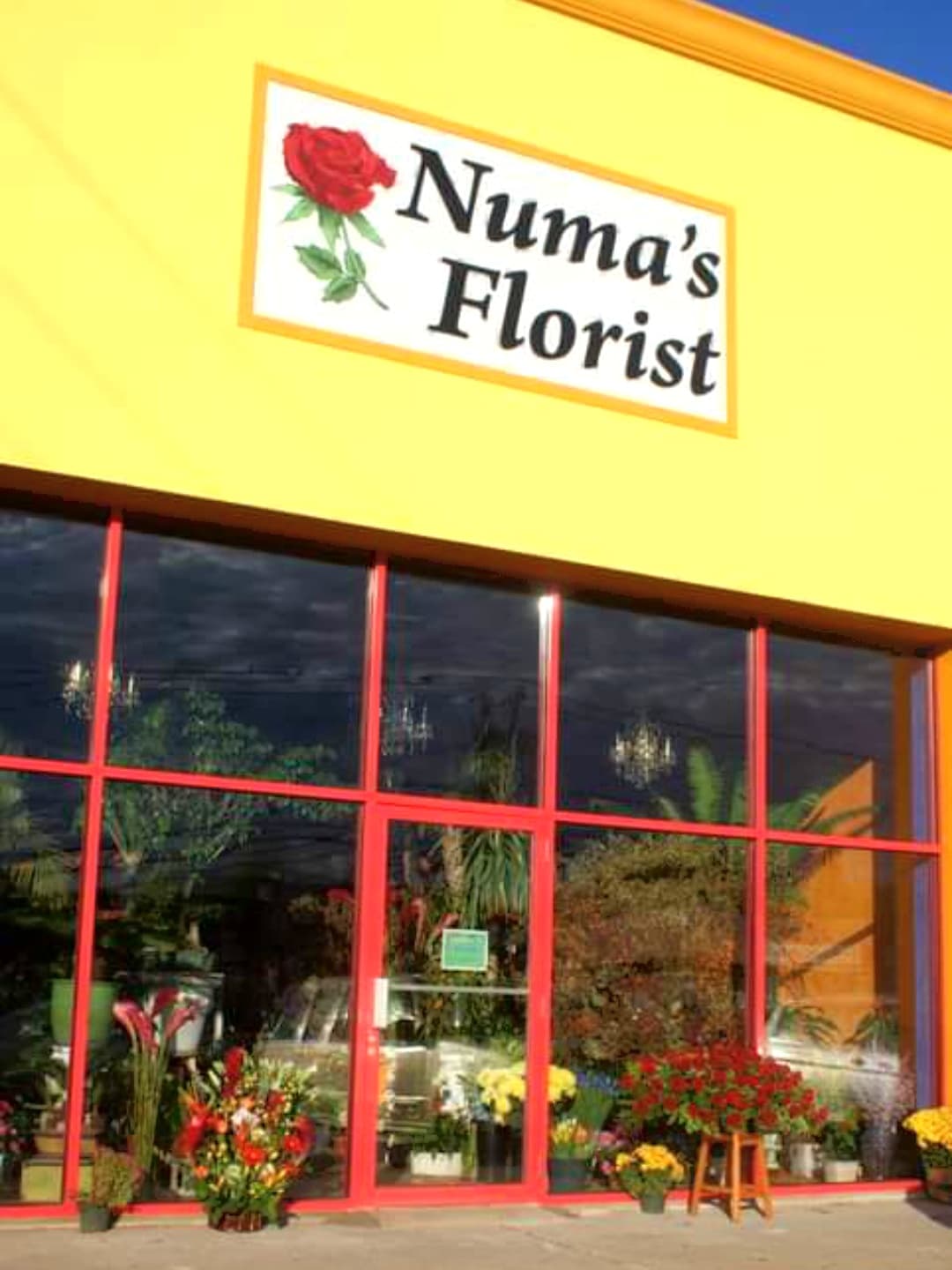 Numa's Florist - Image 1
