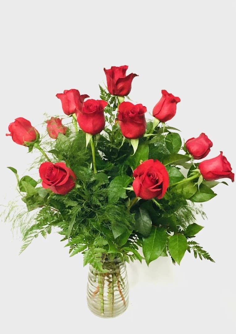 Cherrybee's Floral & Gifts - Image 1