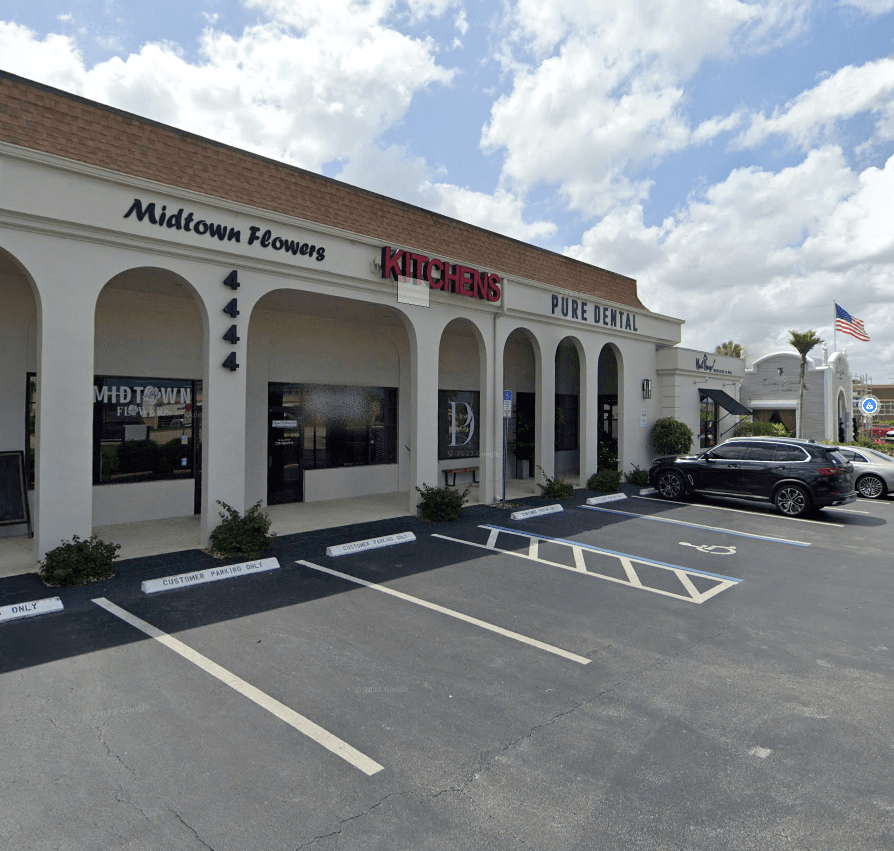 Midtown Flowers - Image 1