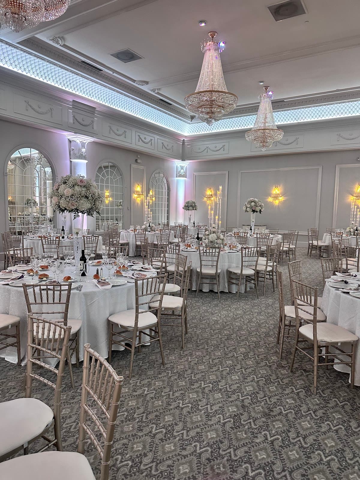 Paradise Flower Shoppe - Image 1