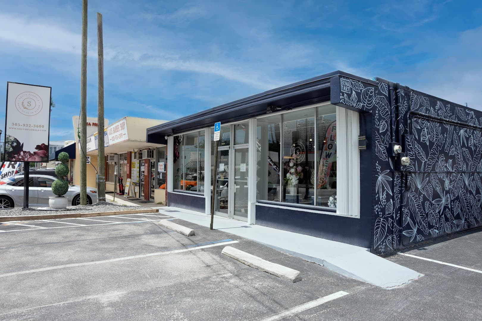 Miami Gardens Florist of Aventura by South Florals - Image 1