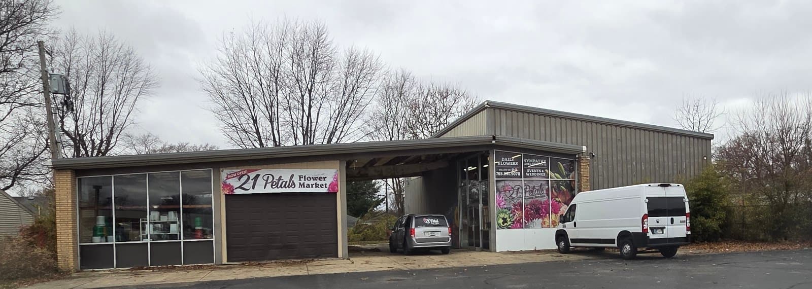 21 Petals Florist and Flower Market - Image 1