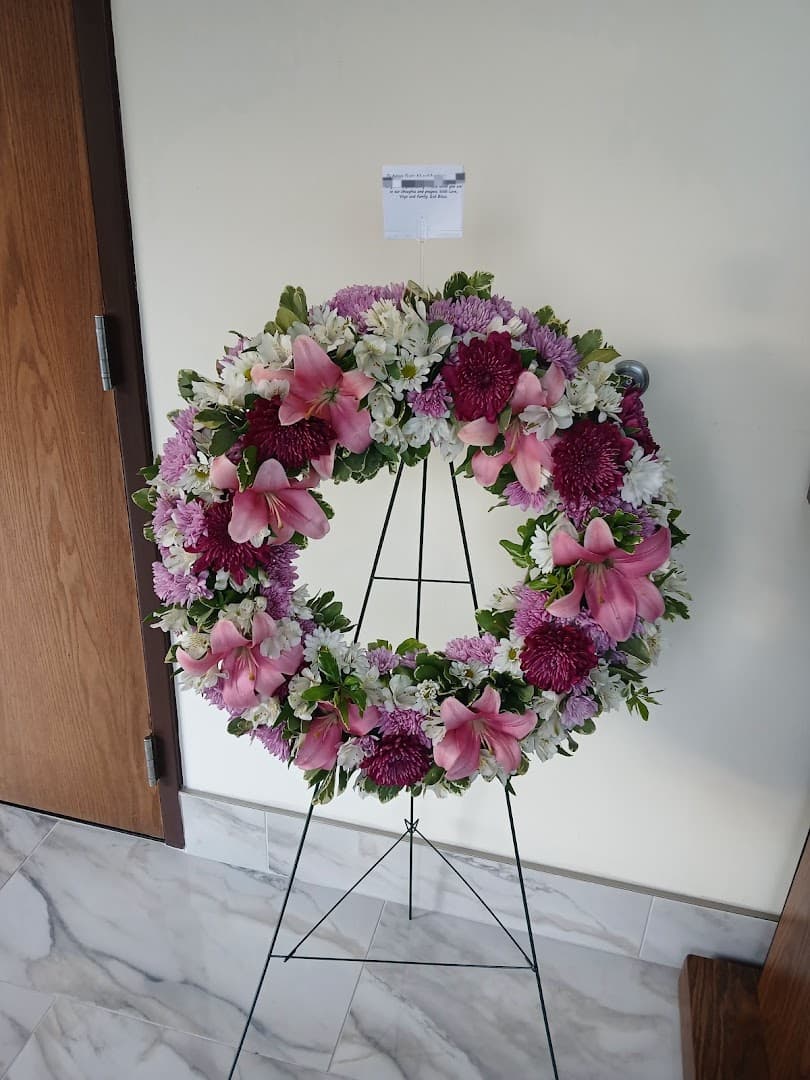 Pat's Floral Arrangements & Deliveries - Image 1