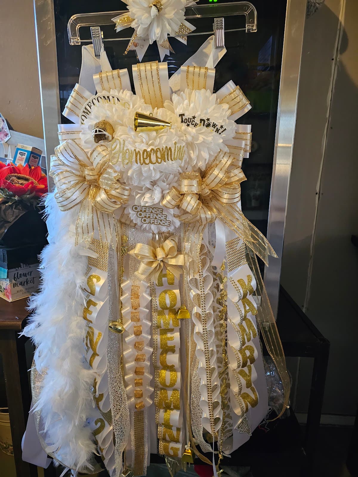 Balloons & Baskets Floral Shop - Image 1