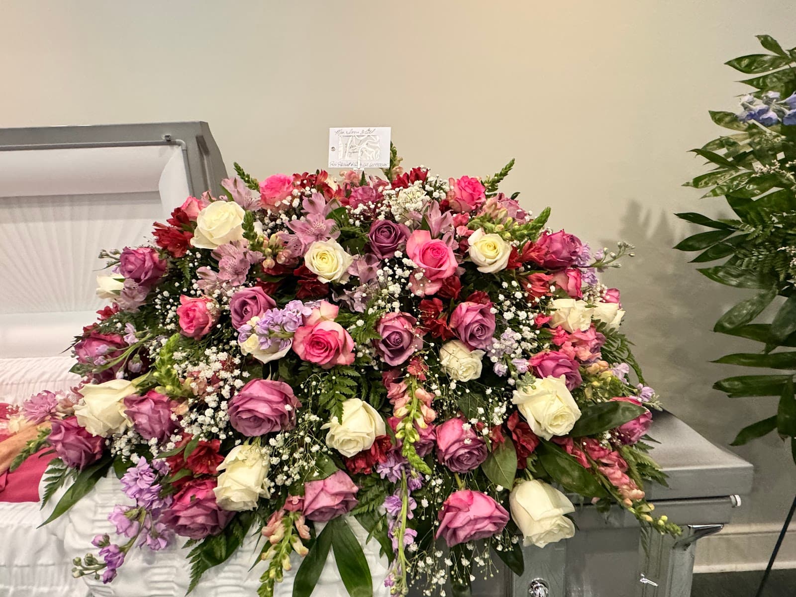 Pat's Florist & Gifts - Image 1