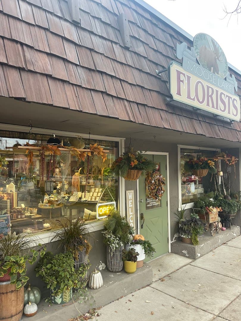 Moose Lake Florists - Image 1