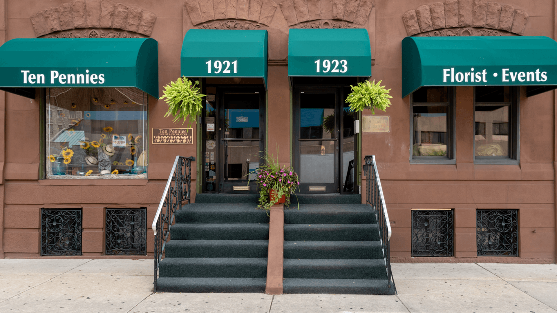 Ten Pennies Florist & Flower Delivery - Image 1