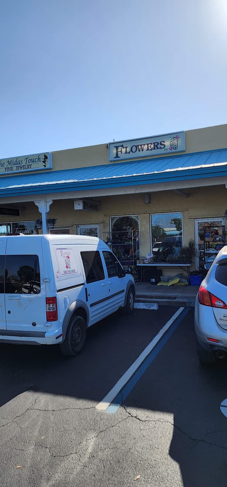 Flowers By J & J - Image 1