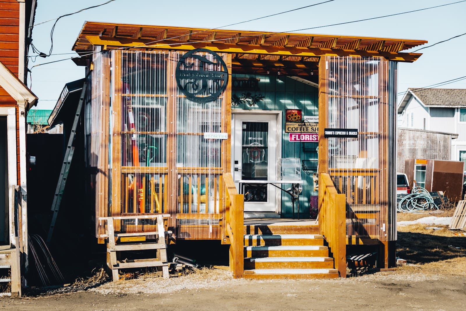 Trinh's Floral Shop - Image 1