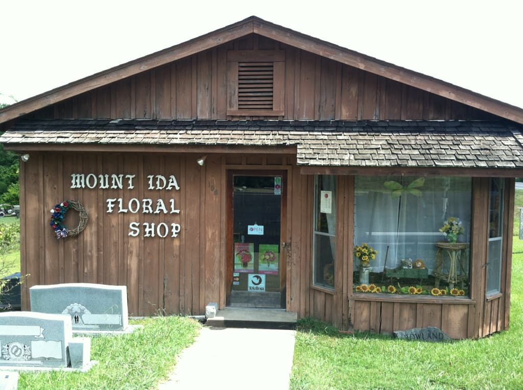 Mt Ida Floral Shop - Image 1