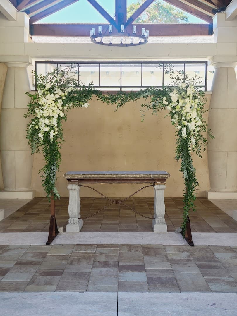 Royal Decor MB - Image 1