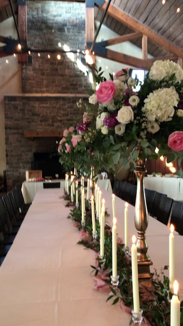 Stems Florist & St. Louis Flower Delivery - Image 1