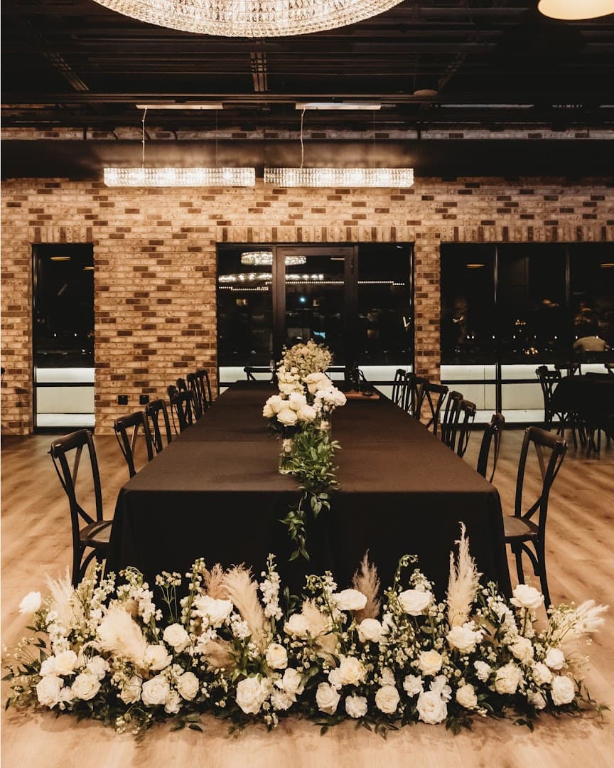 Magnolia Floral - Image 1