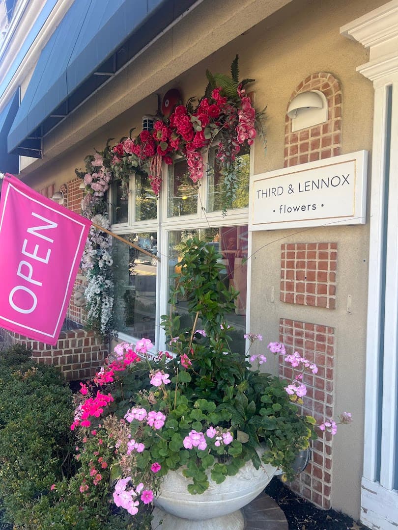 Third and Lennox Flowers - Image 1