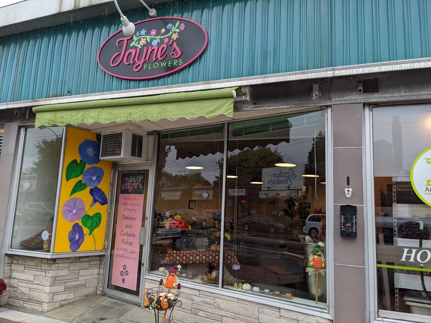 Jayne's Flowers - Belmont - Image 1