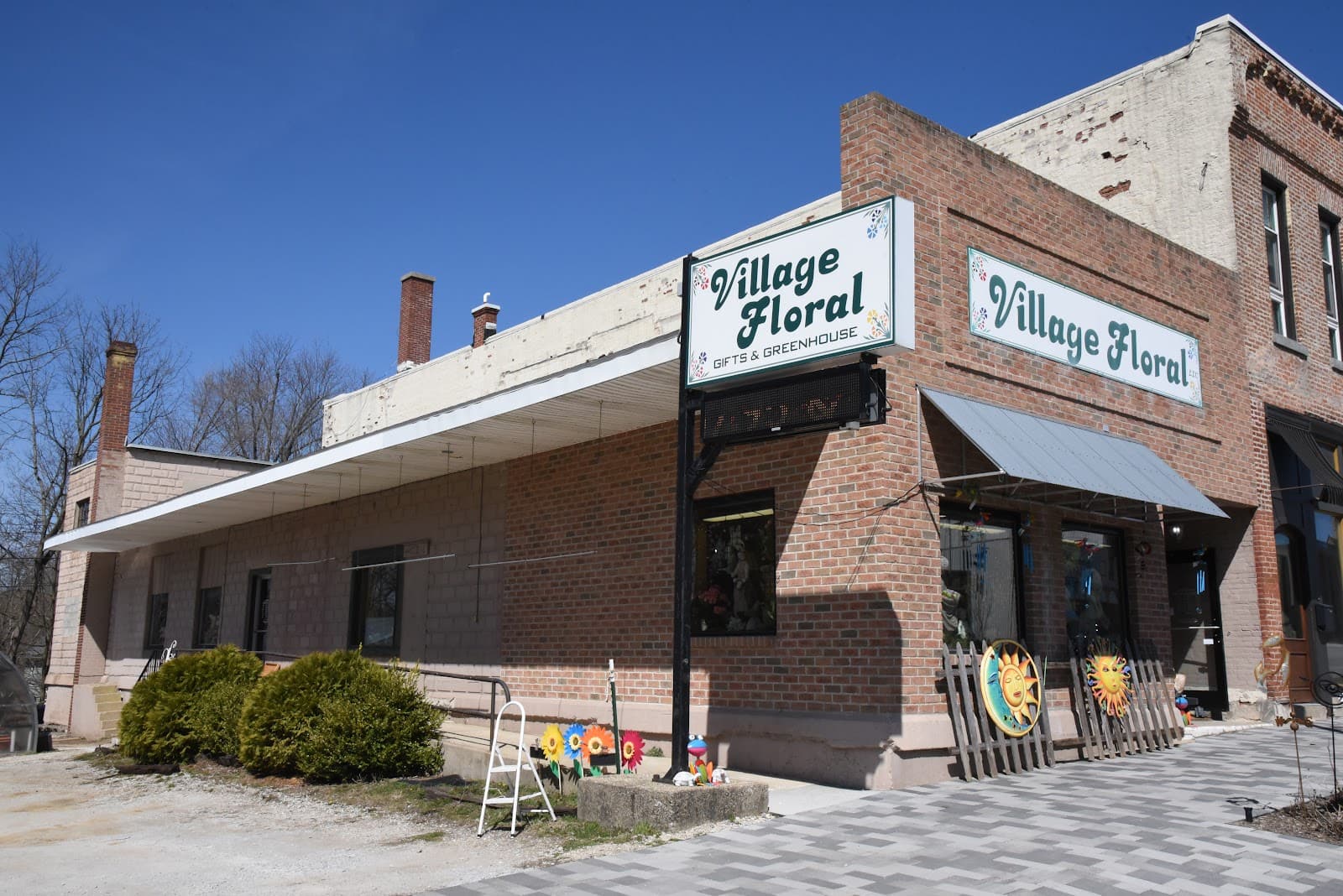 Village Floral - Image 1