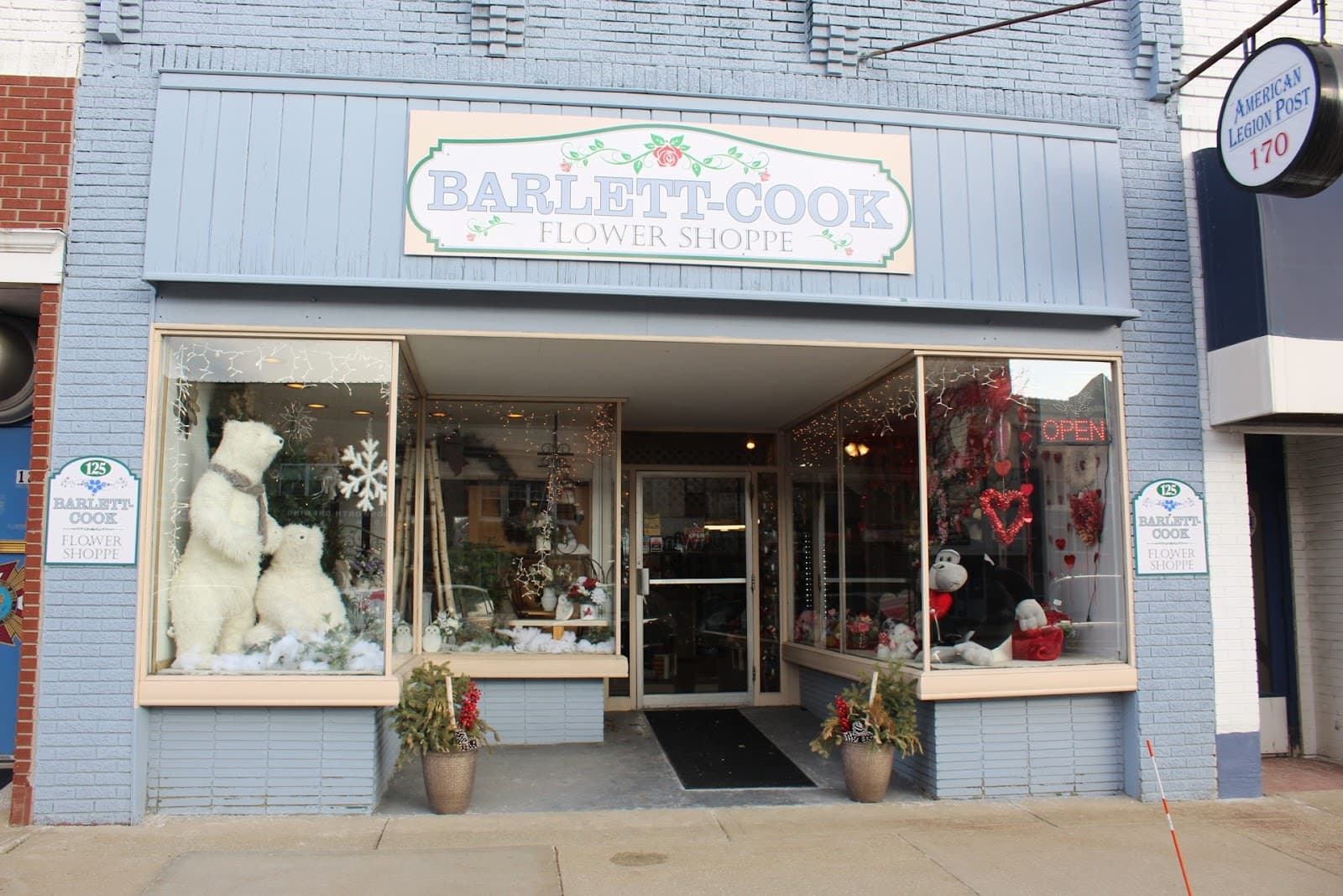 Barlett Cook Florist - Image 1