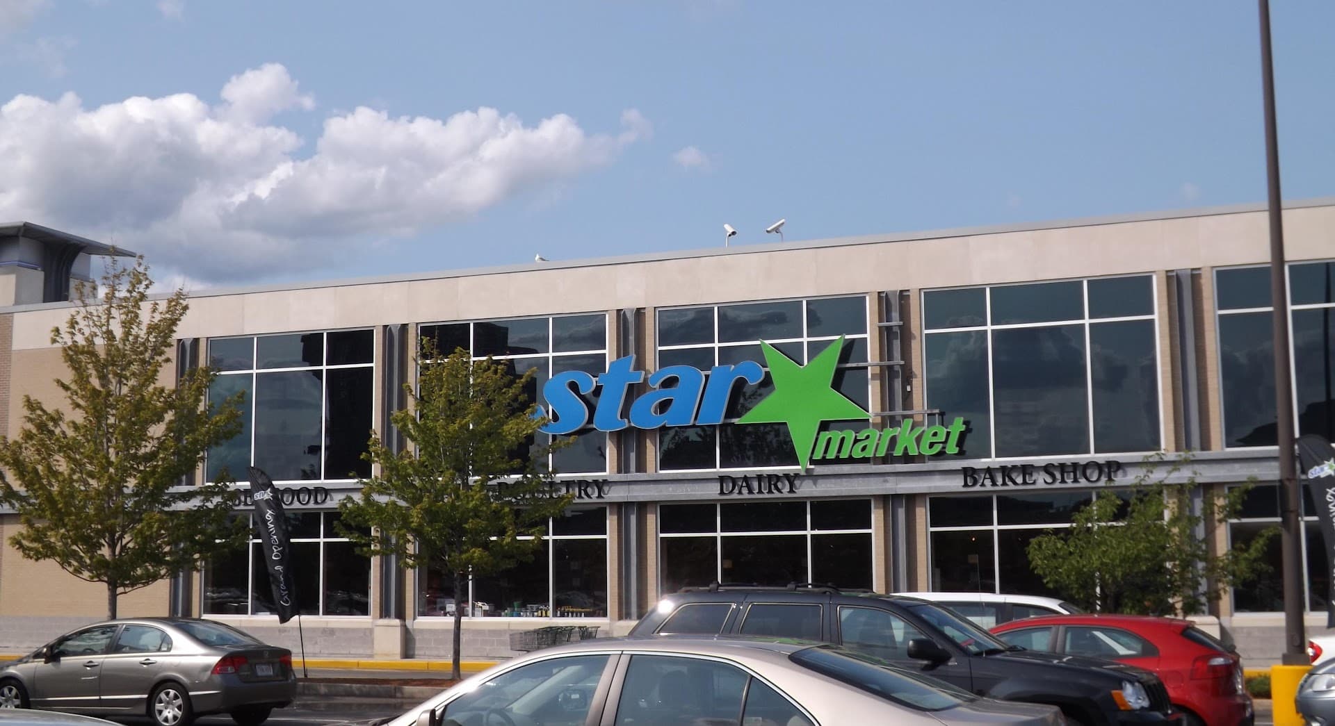 Star Market - Image 1