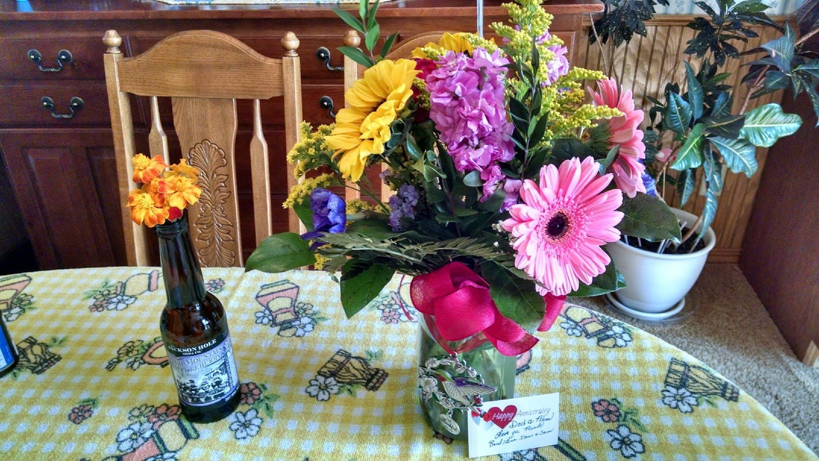 Broadwater Blooms, Gift & Home, LLC - Image 1