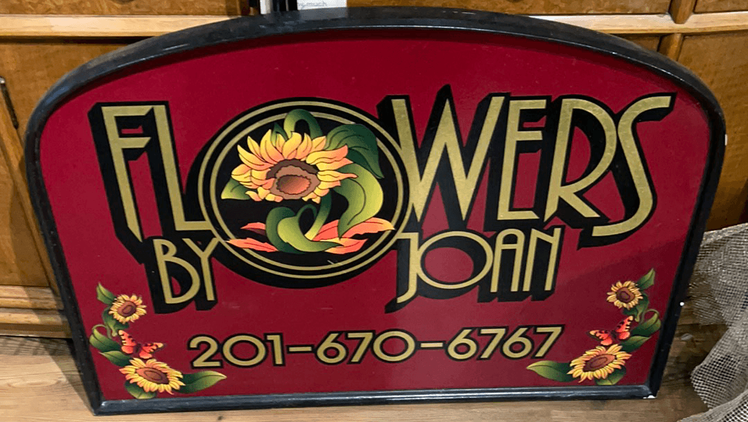 FLOWERS BY JOAN - Image 1