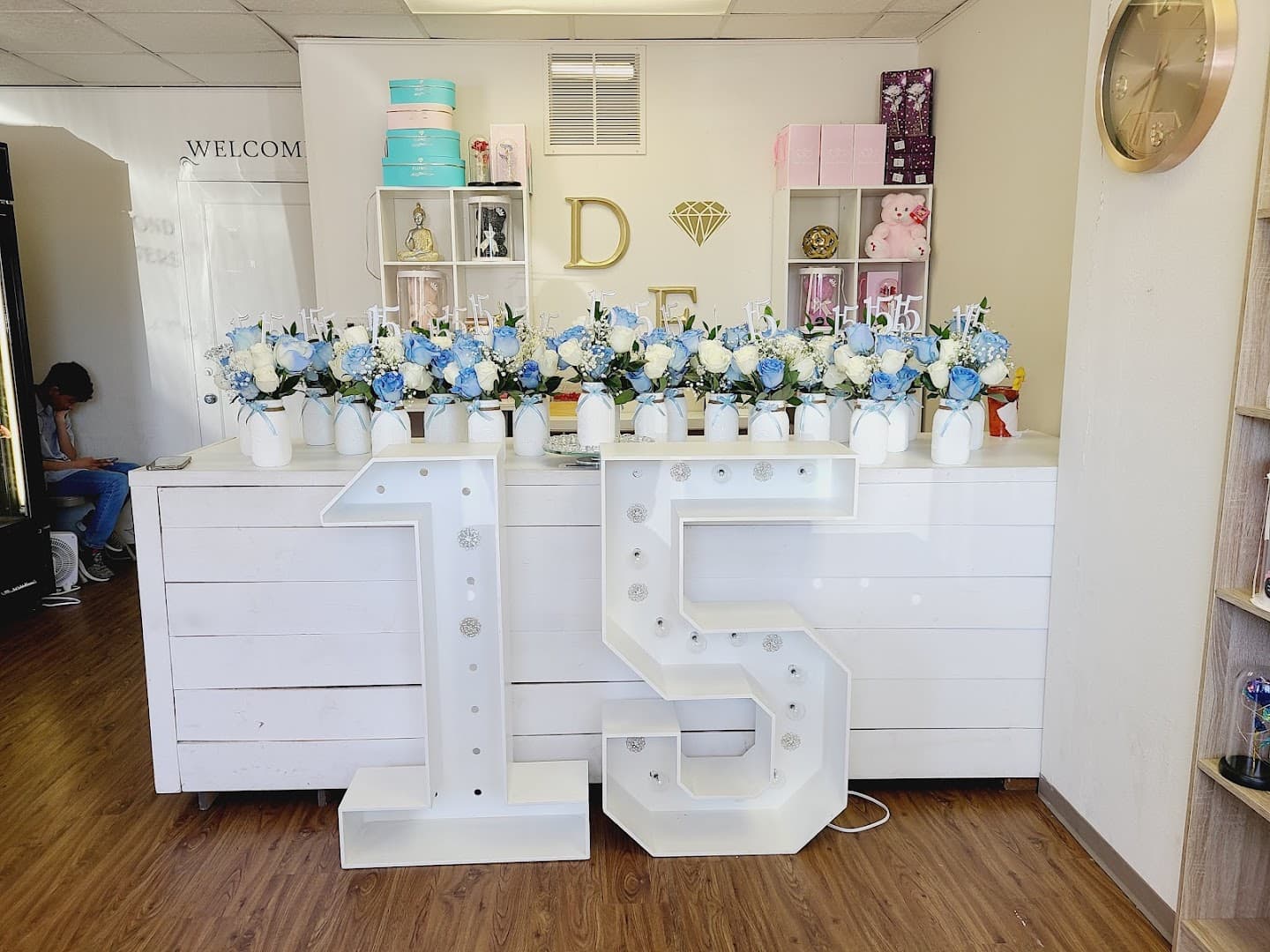 Diamond Flowers - Image 1