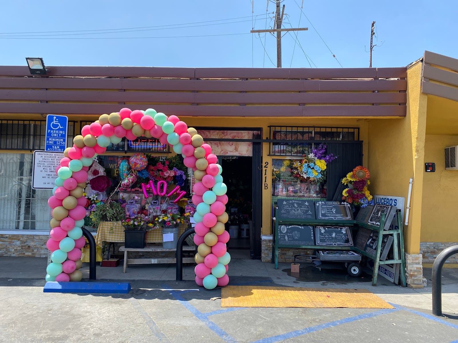 Lucero's Flower Shop - Image 1