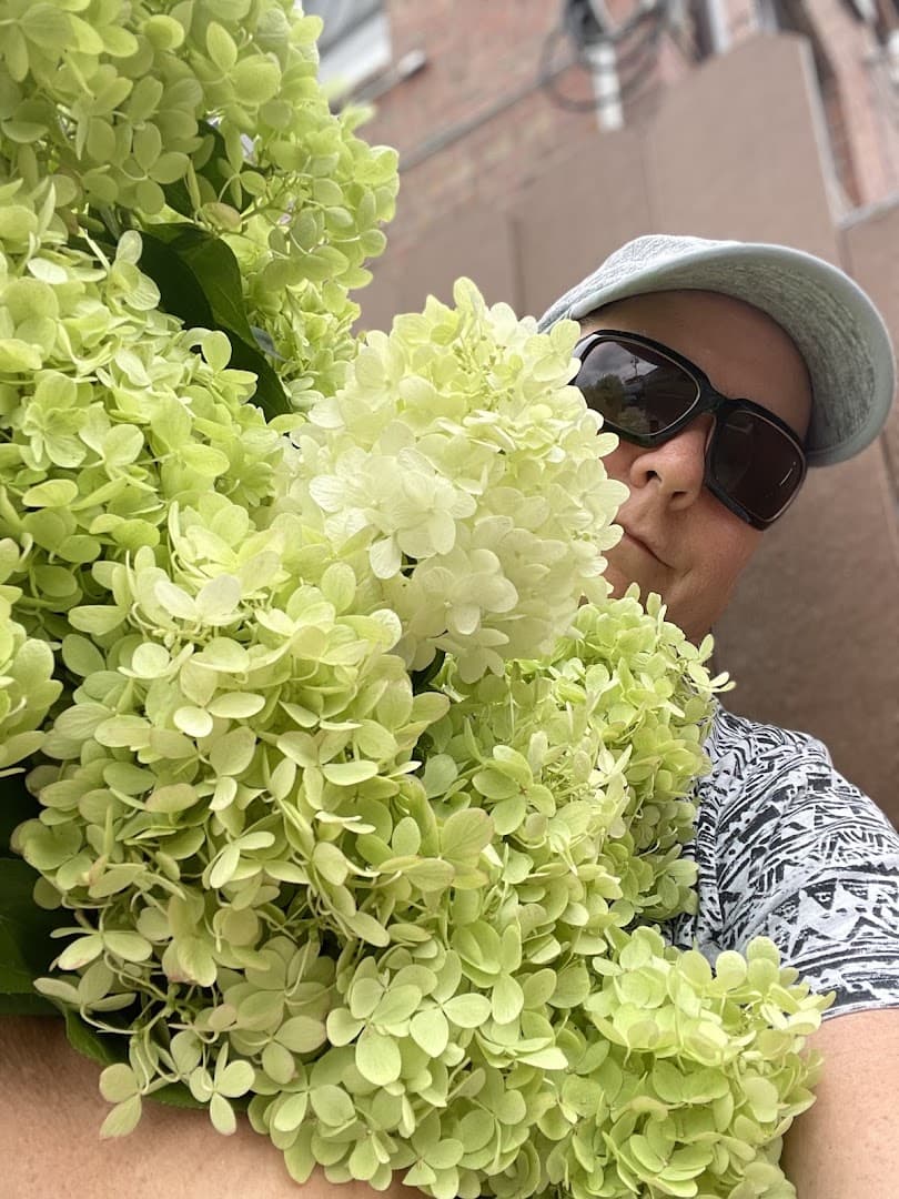 Valley View Farm - Image 1